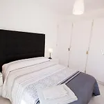 別荘 Pretty 3 Bedroom With Pool And Garden *