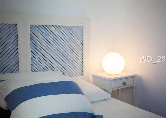 Pretty 3 Bedroom With Pool And Garden Vakantiehuis