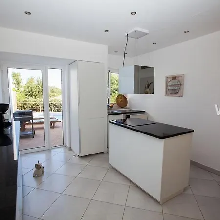 Pretty 3 Bedroom With Pool And Garden * Carvoeiro (Lagoa)