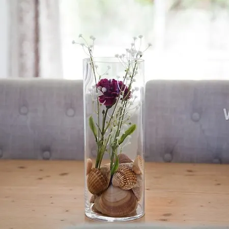 Casa de Férias Pretty 3 Bedroom With Pool And Garden