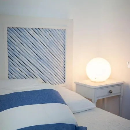 Pretty 3 Bedroom With Pool And Garden Vakantiehuis