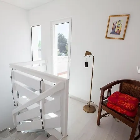 Pretty 3 Bedroom With Pool And Garden